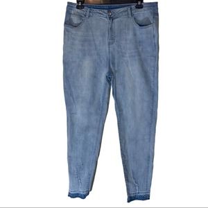 SHEIN Light Wash Skinny Raw Hem Jeans Womens Size 2XL